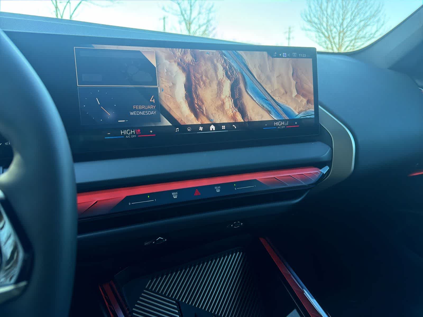 Thumbnail: 2025 BMW X3 - 24