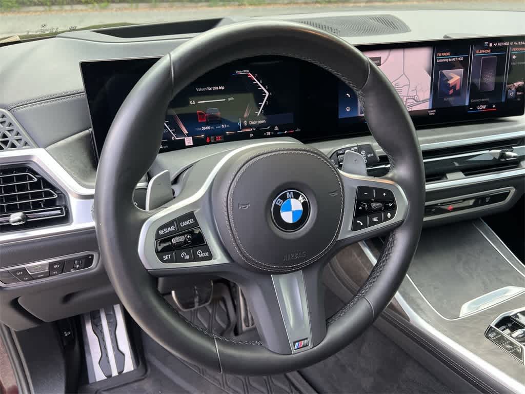 Thumbnail: 2023 BMW X7 - 23