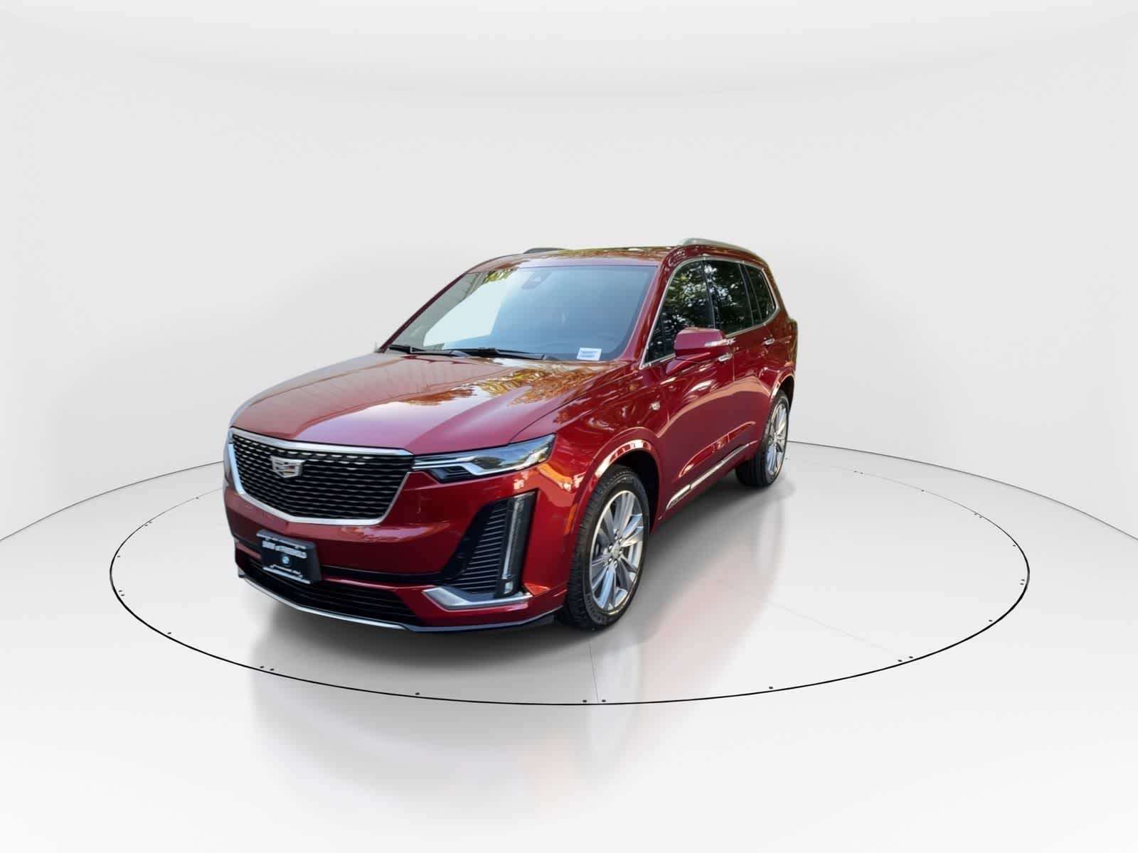 Thumbnail: 2023 Cadillac XT6 - 3