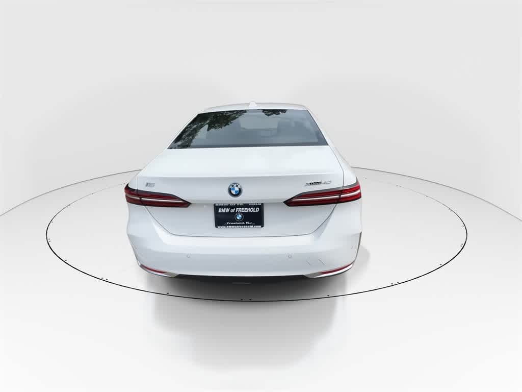 Thumbnail: 2025 BMW i5 - 7