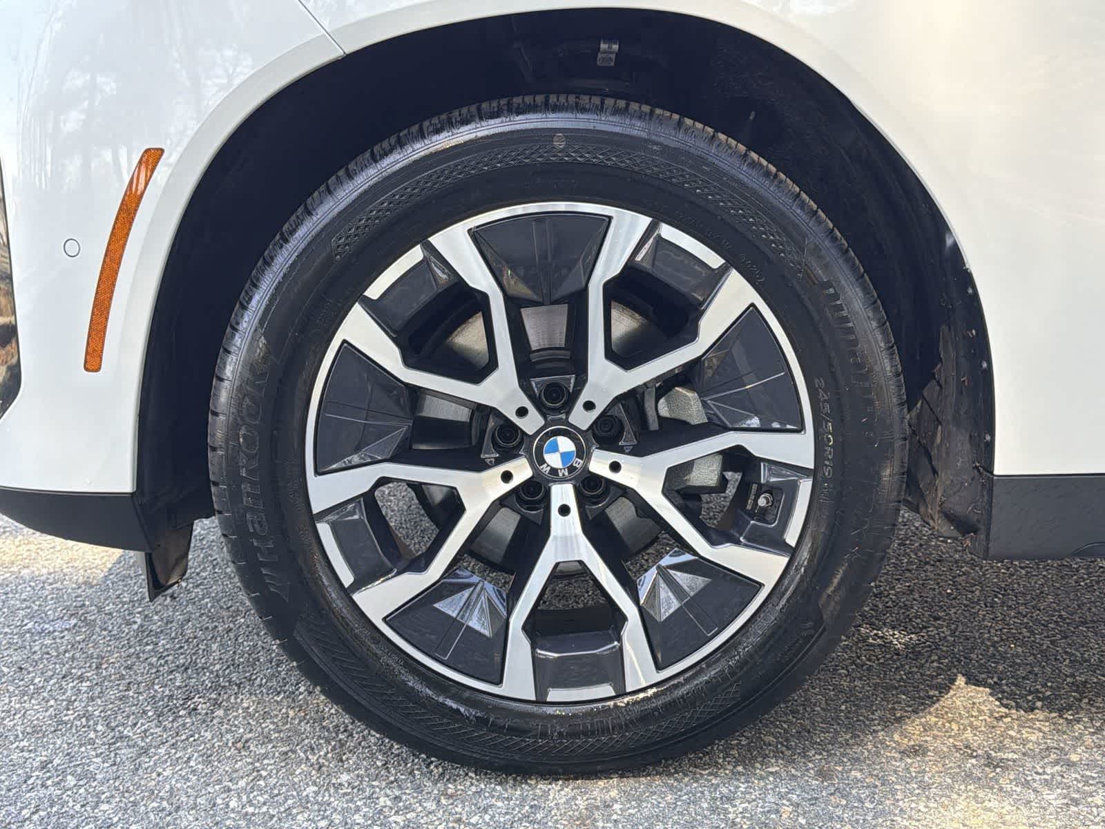 Thumbnail: 2025 BMW X3 - 16