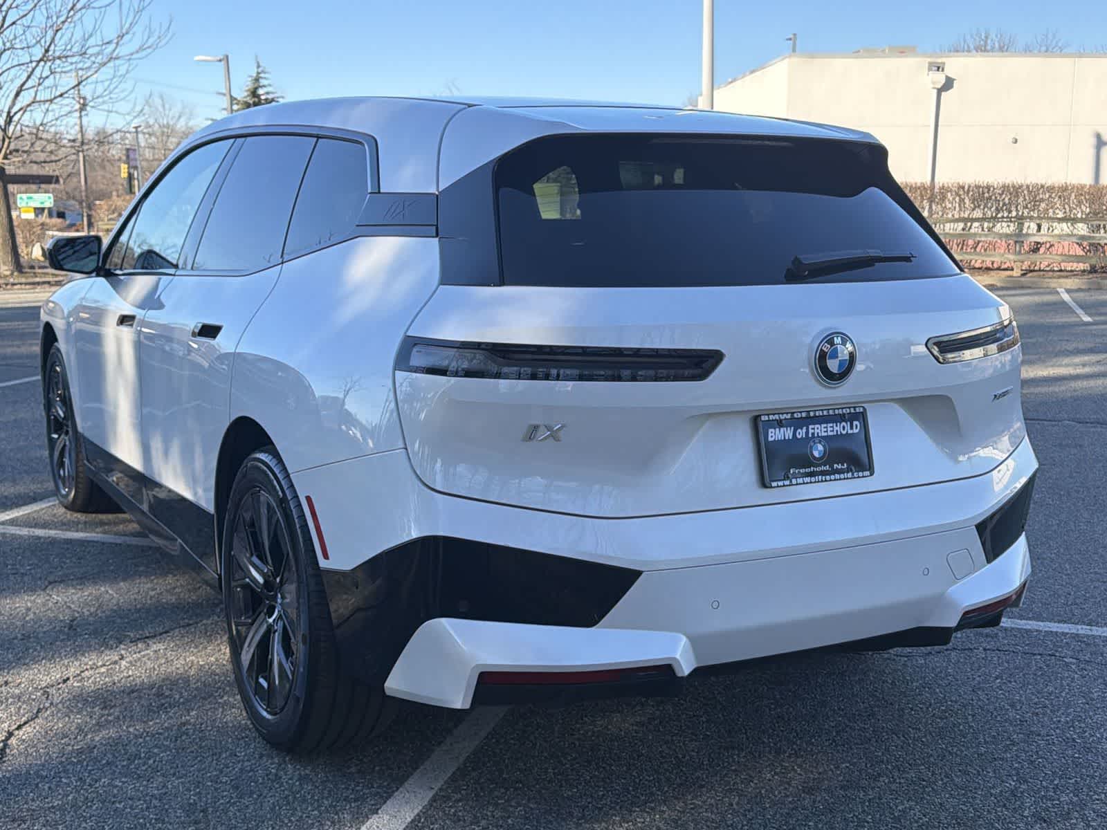 Thumbnail: 2025 BMW iX - 12