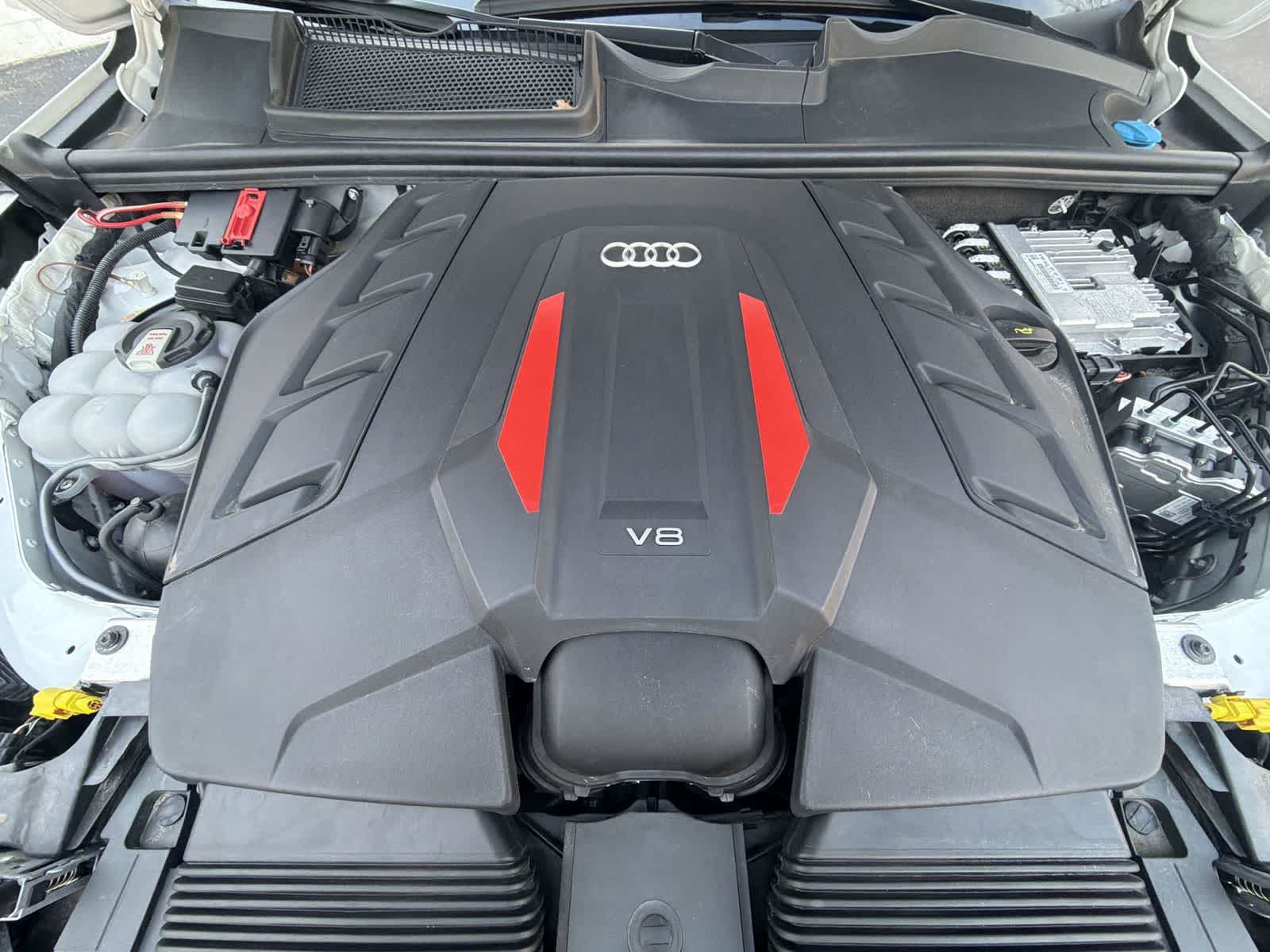 Thumbnail: 2024 Audi SQ7 - 17