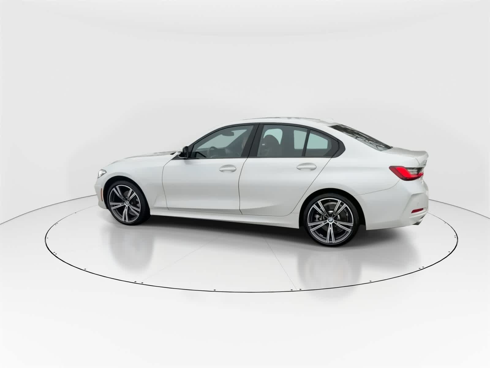 Thumbnail: 2023 BMW 3 Series - 5