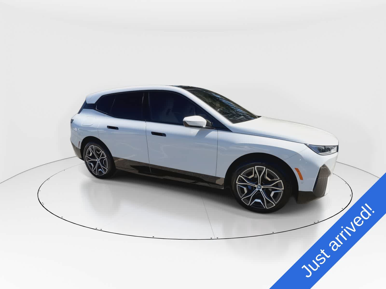 Thumbnail: 2024 BMW iX - 9