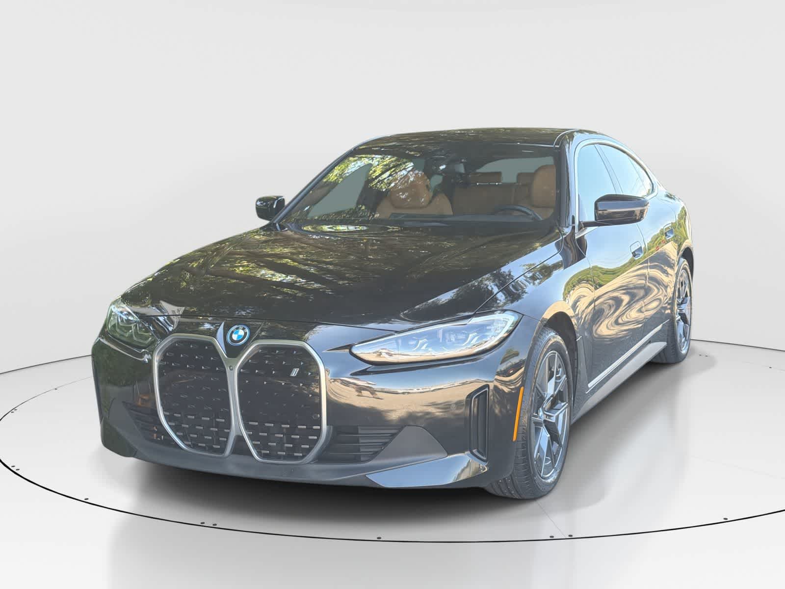 2023 BMW i4 eDrive35's photo