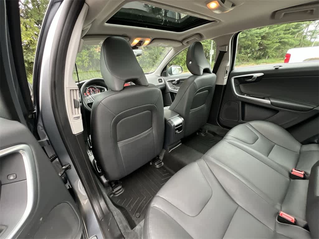 Thumbnail: 2018 Volvo S60 - 20