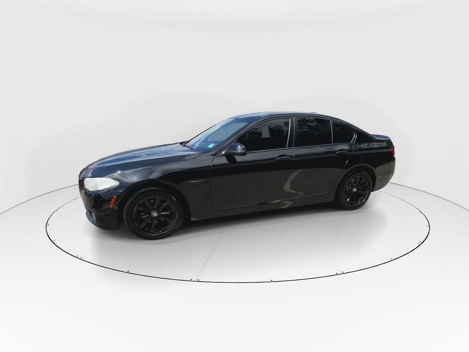 Thumbnail: 2016 BMW 5 Series - 9
