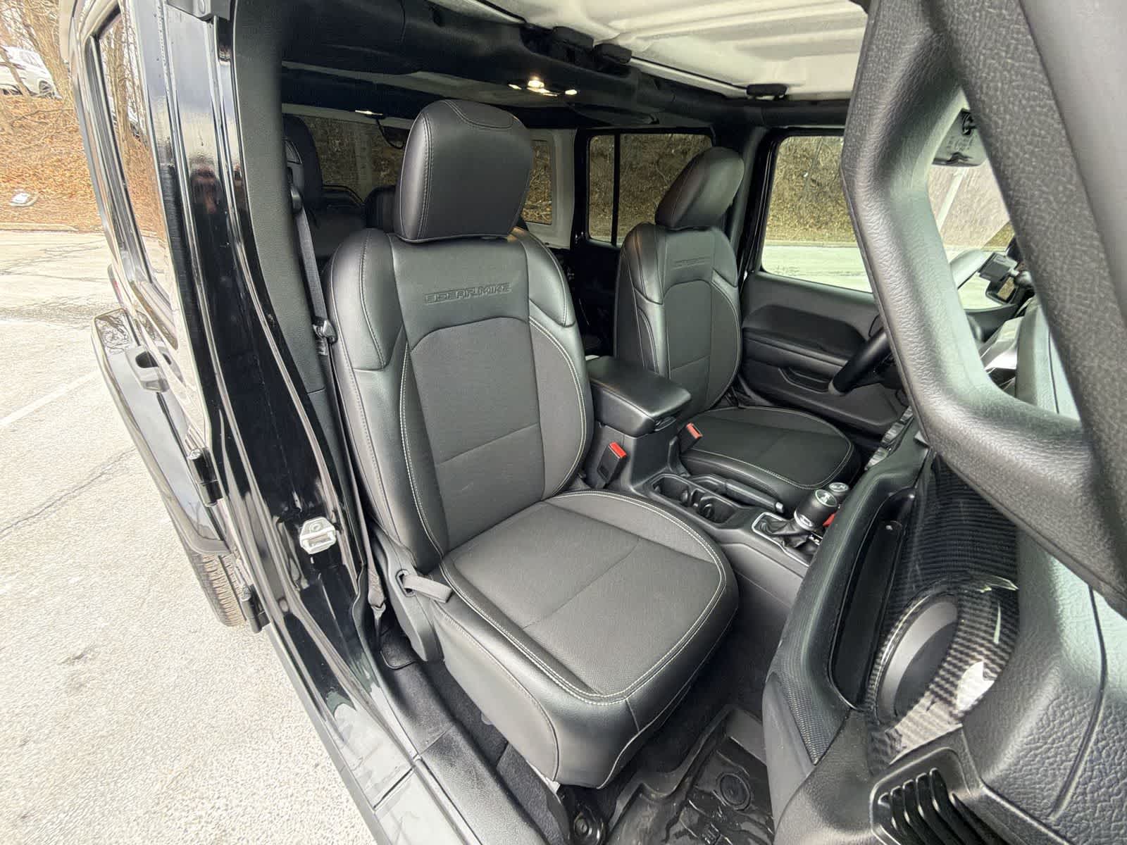 Thumbnail: 2023 Jeep Wrangler - 22