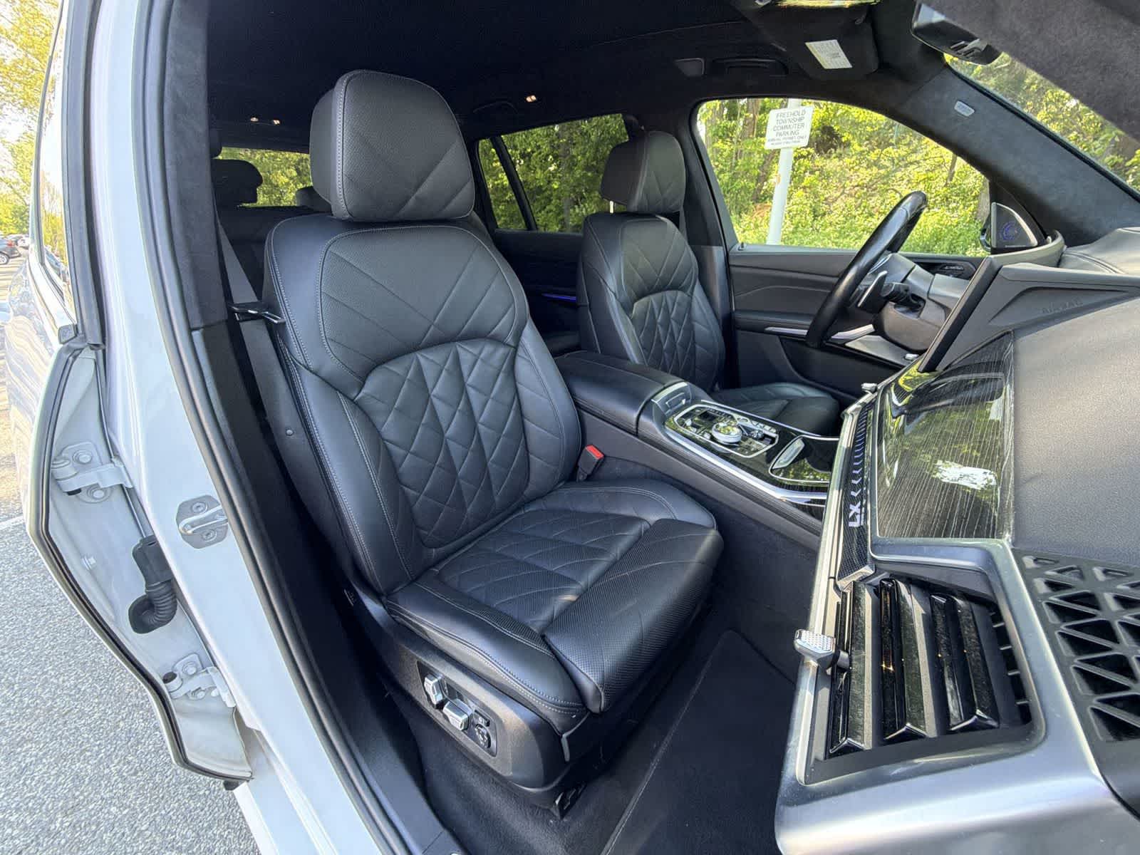 Thumbnail: 2023 BMW X7 - 22