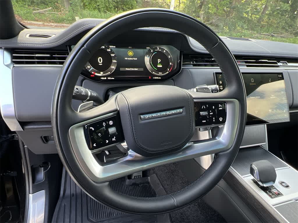 Thumbnail: 2025 Land Rover Range Rover - 22
