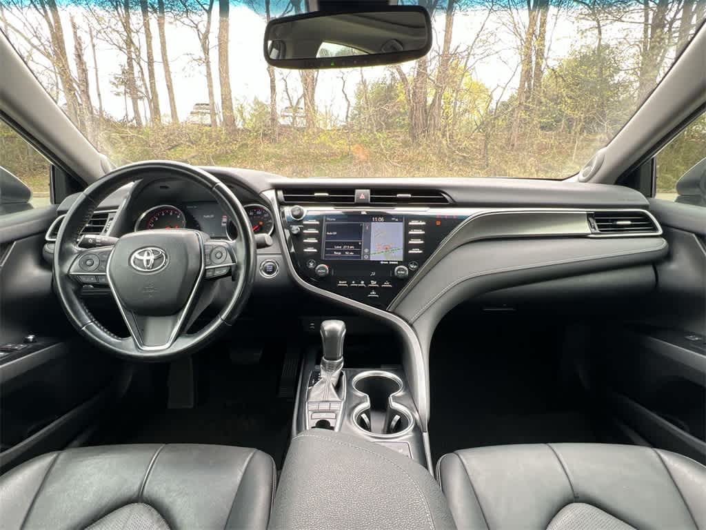 Thumbnail: 2019 Toyota Camry - 18