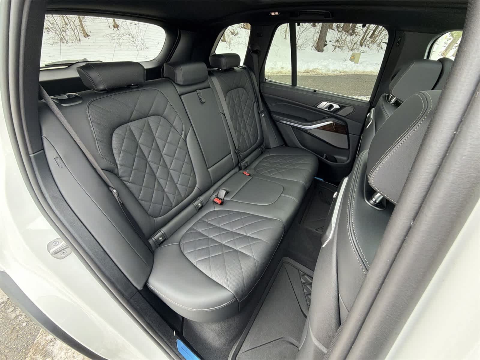 Thumbnail: 2026 BMW X5 - 21