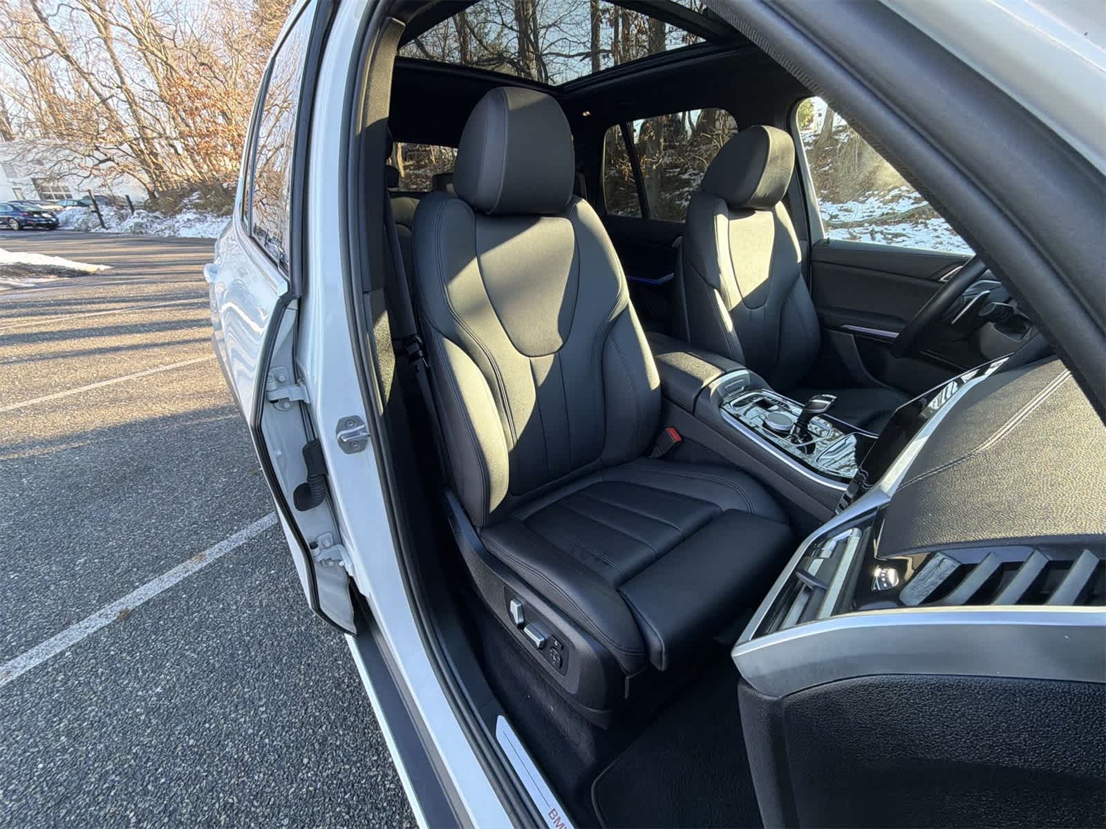 Thumbnail: 2020 BMW X5 - 22