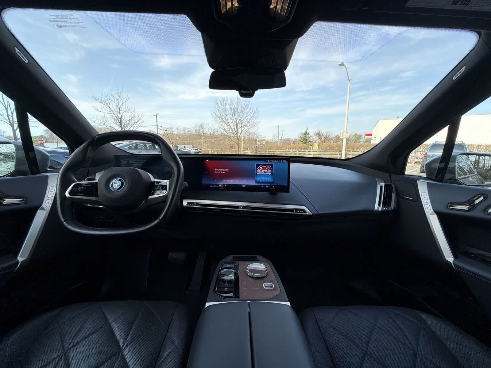 Thumbnail: 2023 BMW iX - 18