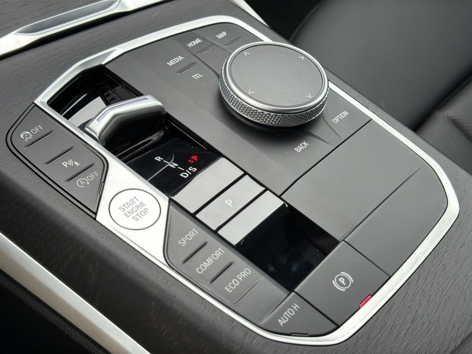 Thumbnail: 2023 BMW 3 Series - 25