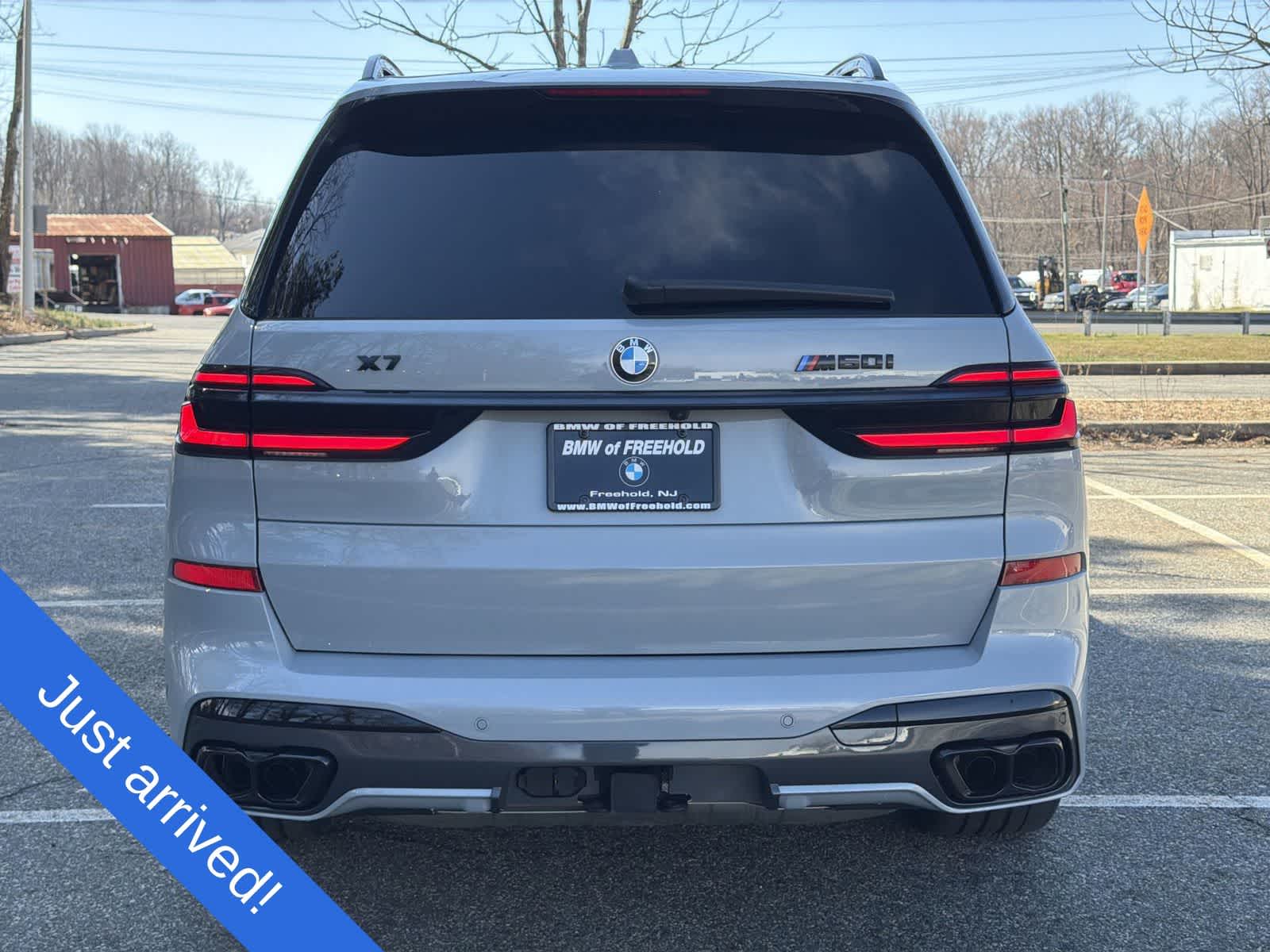 Thumbnail: 2025 BMW X7 - 13