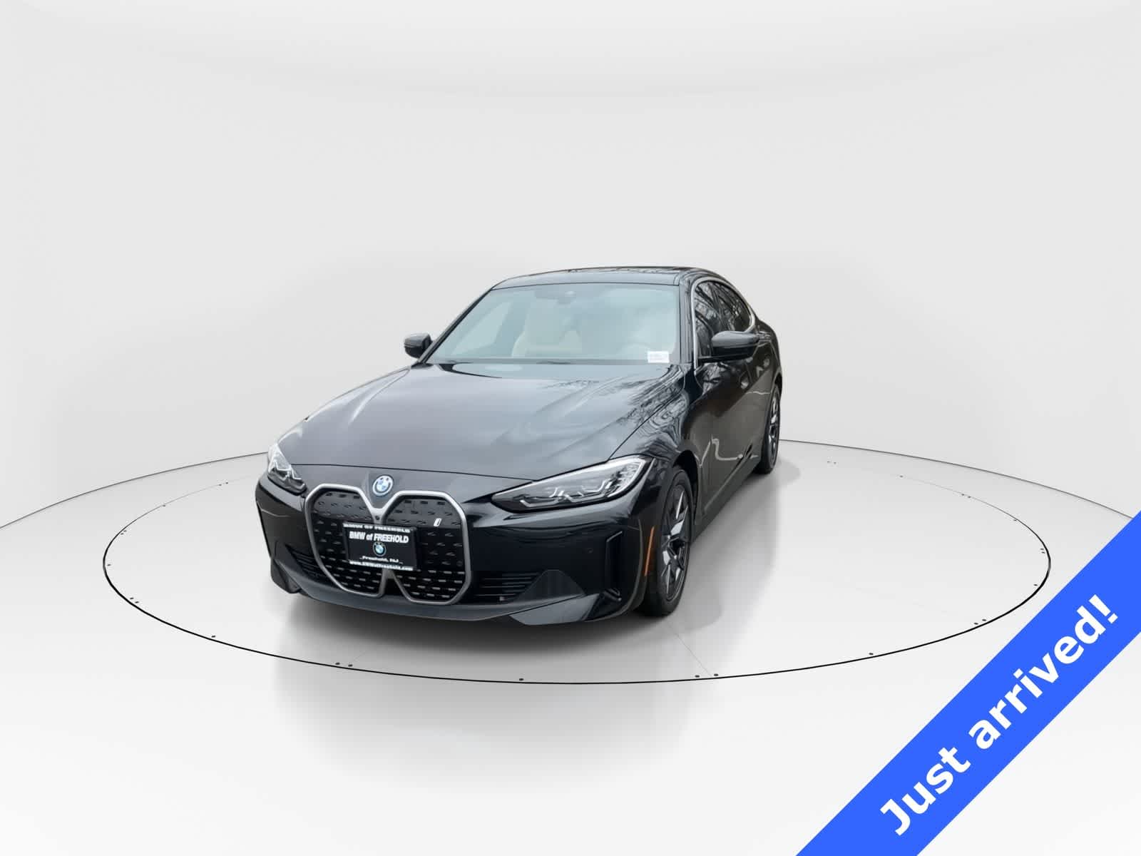 Thumbnail: 2023 BMW i4 - 3