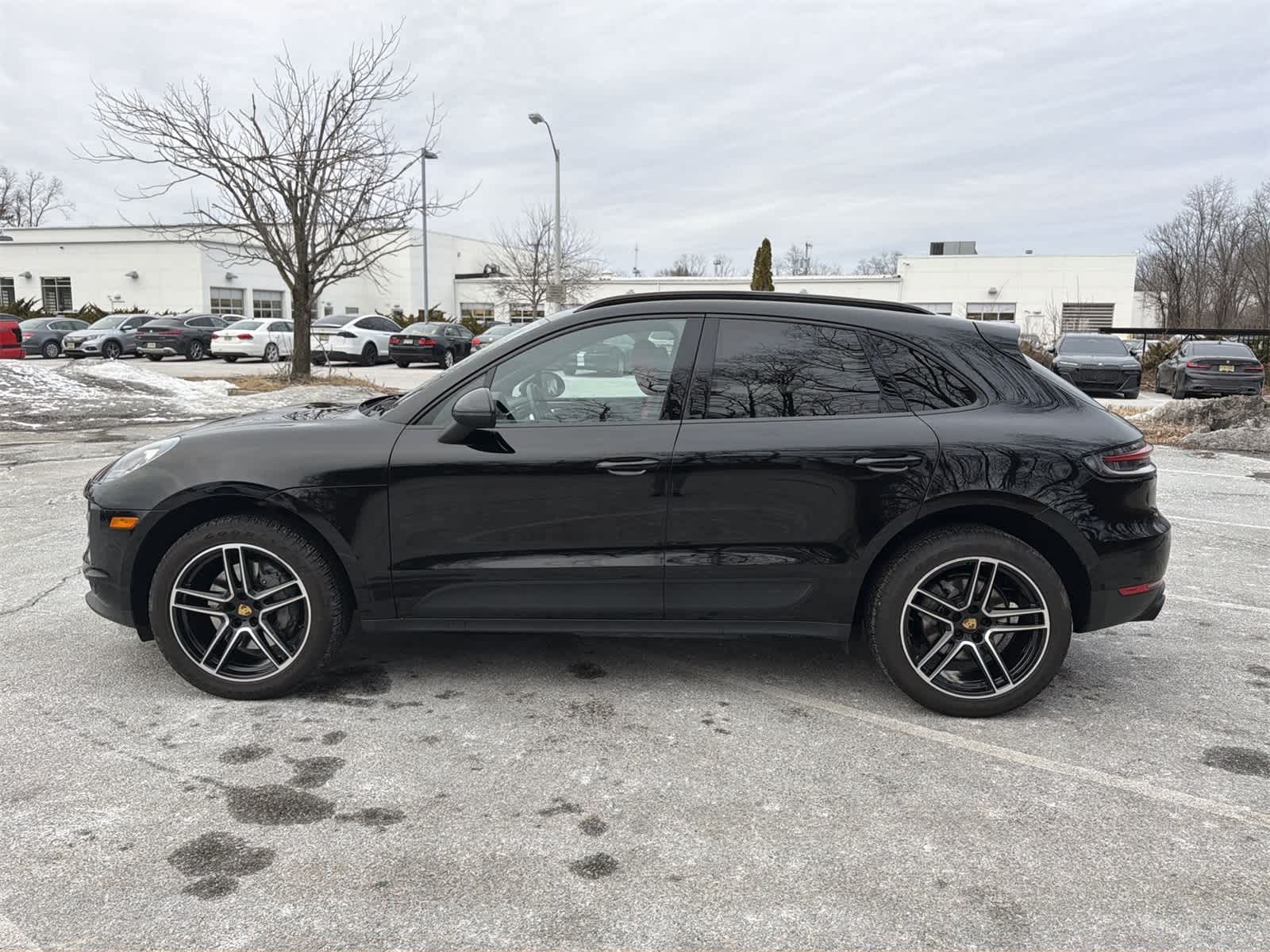 Thumbnail: 2020 Porsche Macan - 11