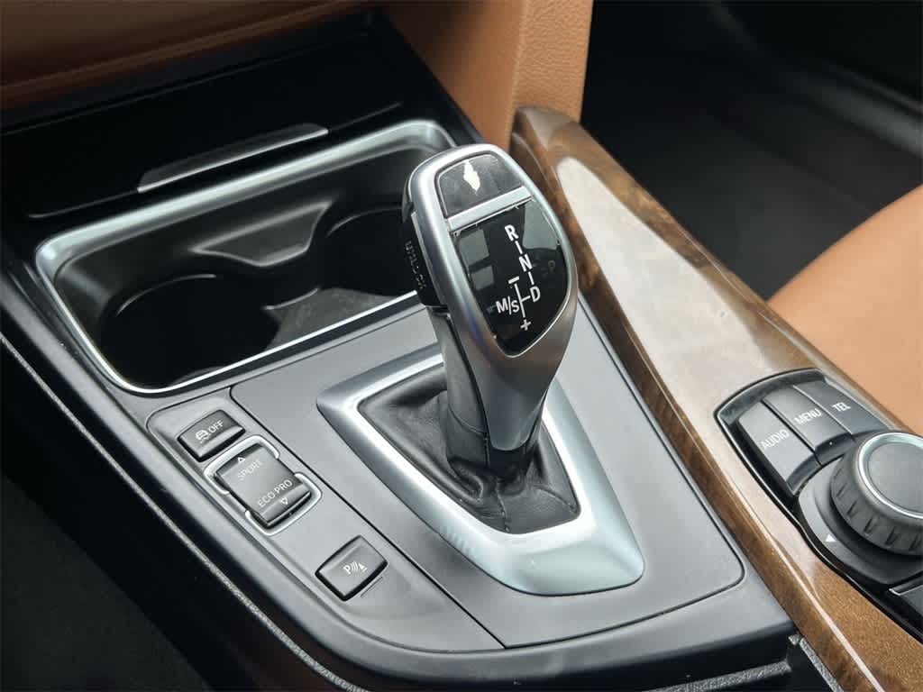Thumbnail: 2015 BMW 3 Series - 25