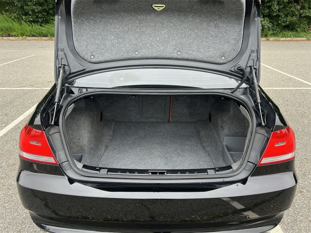 Thumbnail: 2010 BMW 3 Series - 27