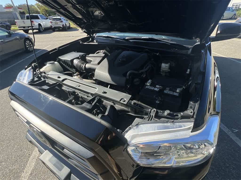 Thumbnail: 2023 Toyota Tacoma - 17