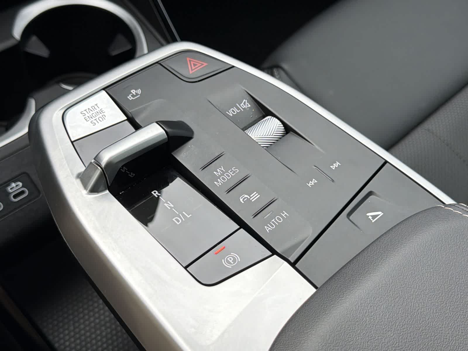 Thumbnail: 2025 BMW X1 - 25