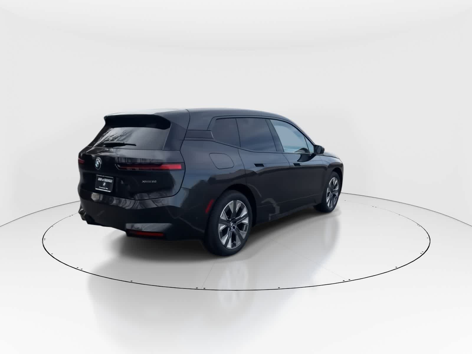 Thumbnail: 2026 BMW iX - 9