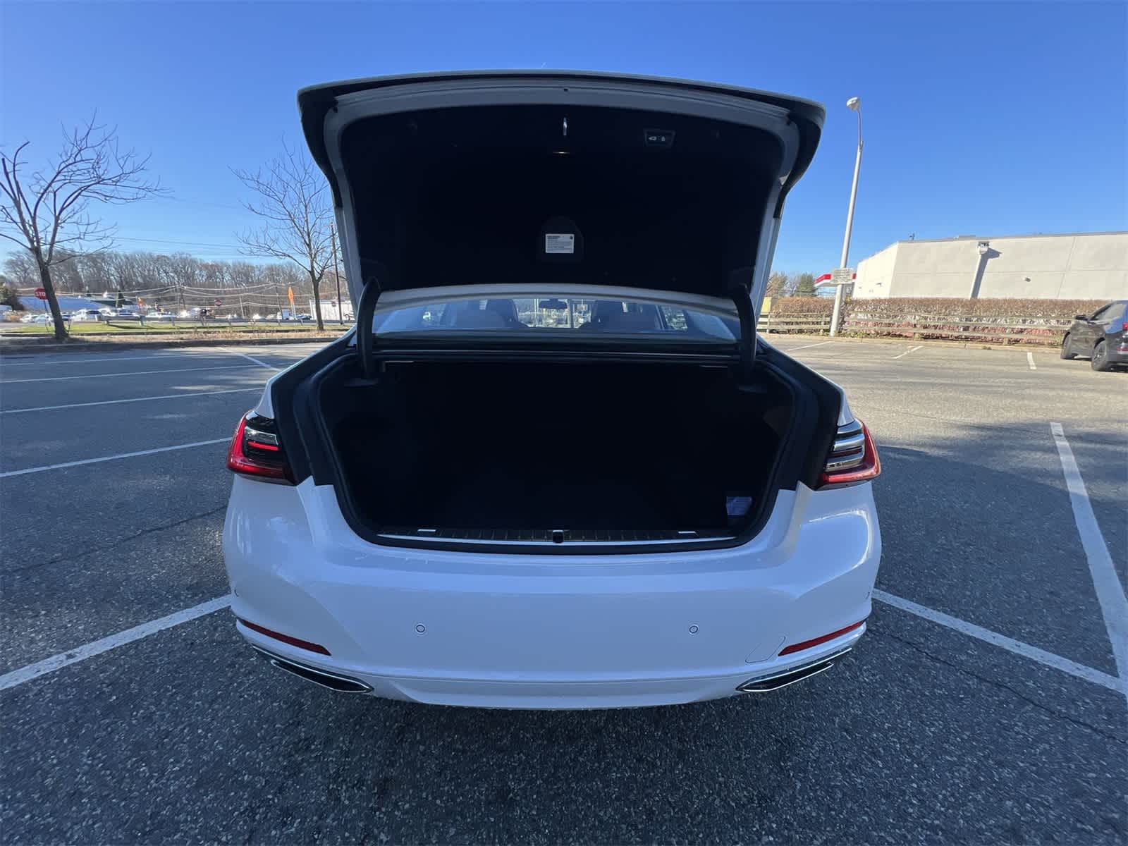 Thumbnail: 2021 BMW 7 Series - 27