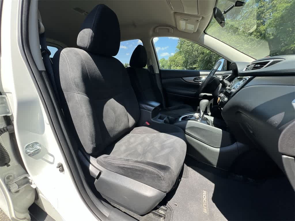 Thumbnail: 2016 Nissan Rogue - 22