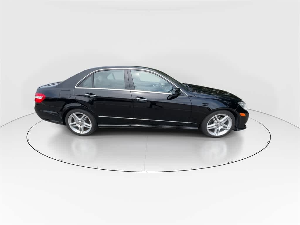 Thumbnail: 2013 Mercedes-Benz E-Class - 9