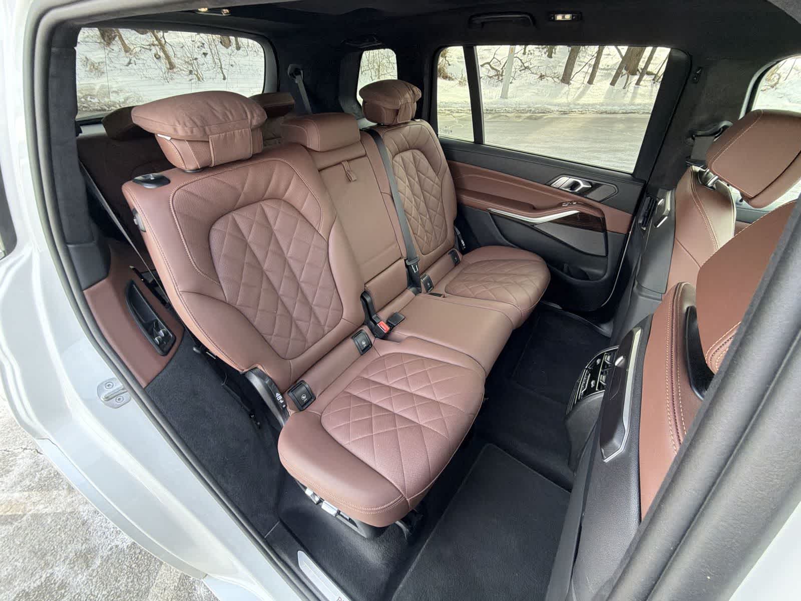 Thumbnail: 2024 BMW X7 - 21