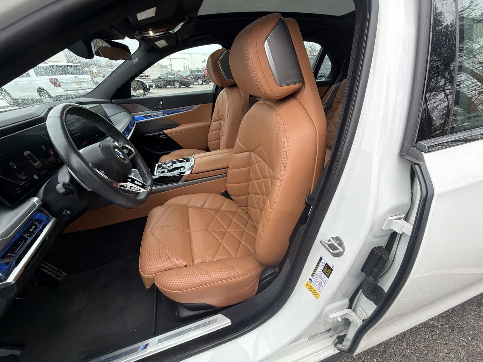 Thumbnail: 2023 BMW 7 Series - 19