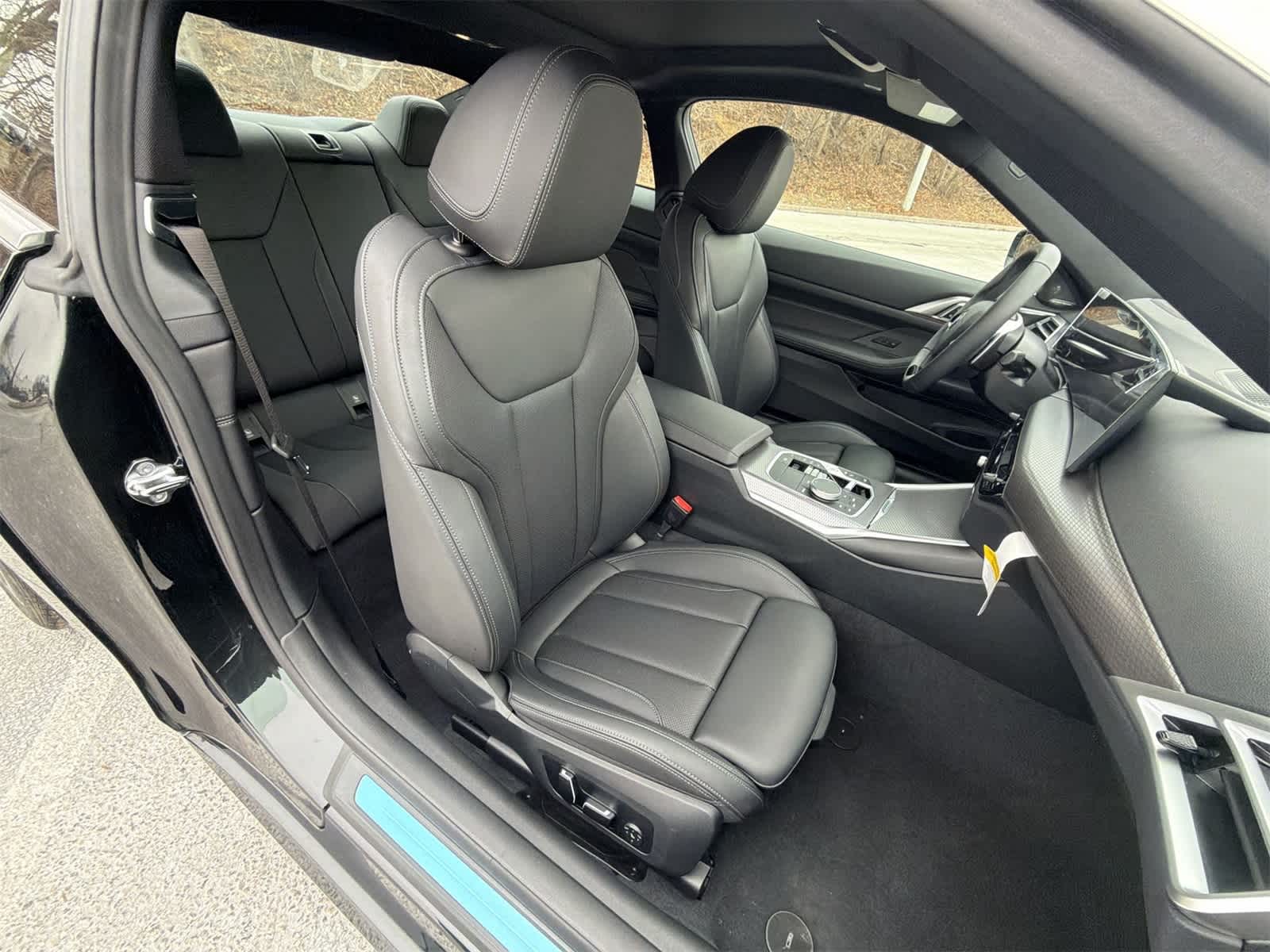 Thumbnail: 2026 BMW 4 Series - 22