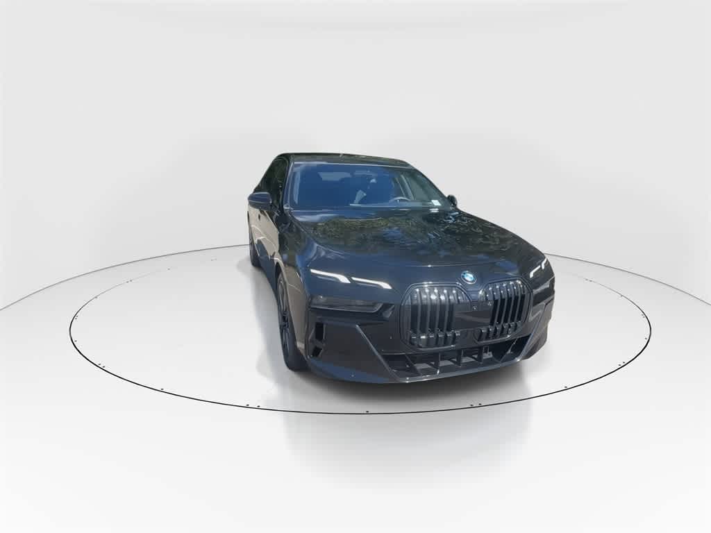 Thumbnail: 2023 BMW 7 Series - 4