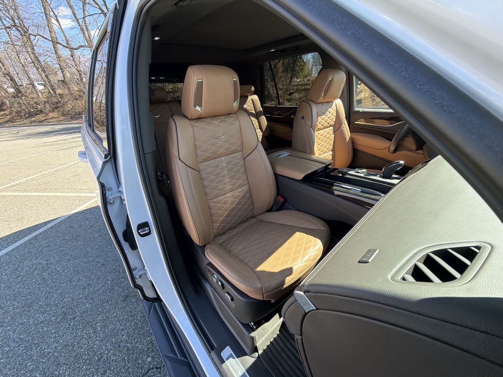 Thumbnail: 2024 Cadillac Escalade - 22