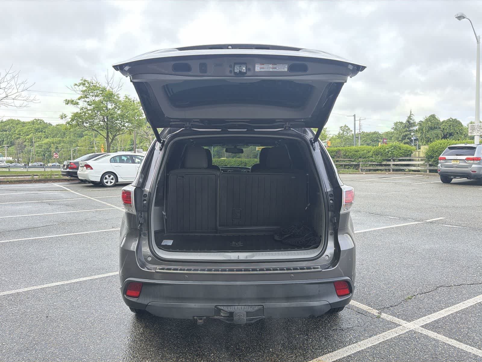 Thumbnail: 2014 Toyota Highlander - 26