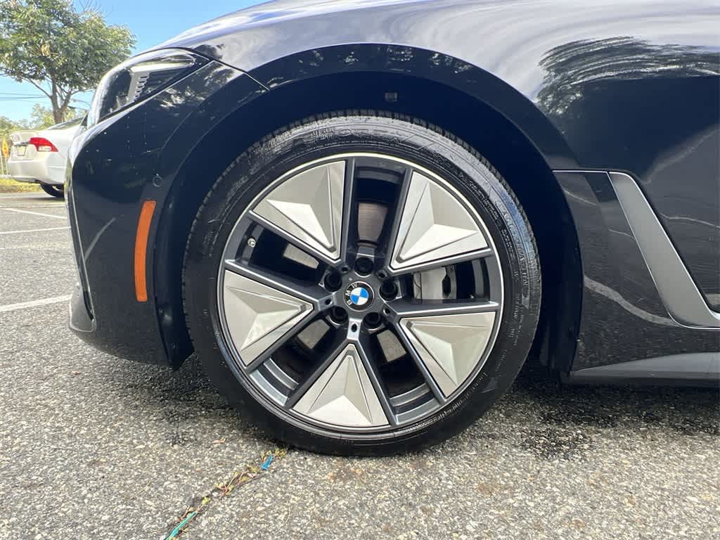 Thumbnail: 2025 BMW i4 - 16