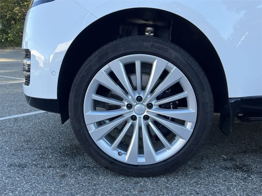 Thumbnail: 2025 Land Rover Range Rover - 16