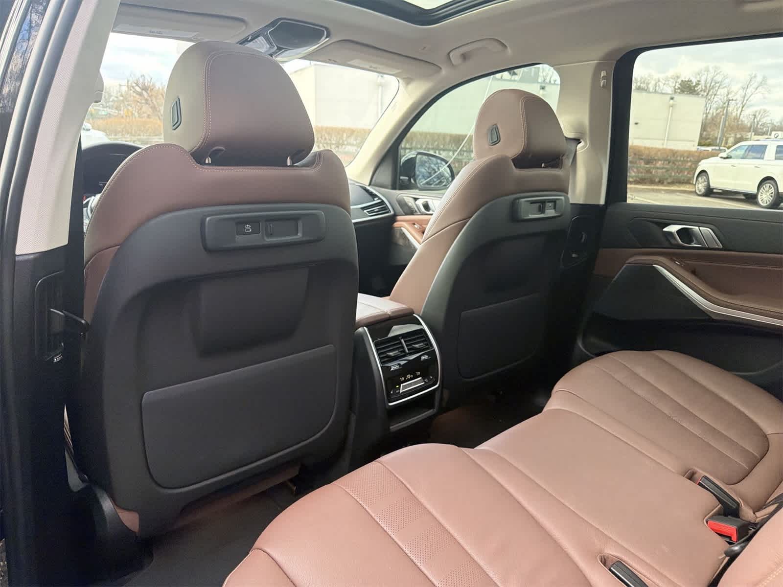 Thumbnail: 2022 BMW X7 - 20