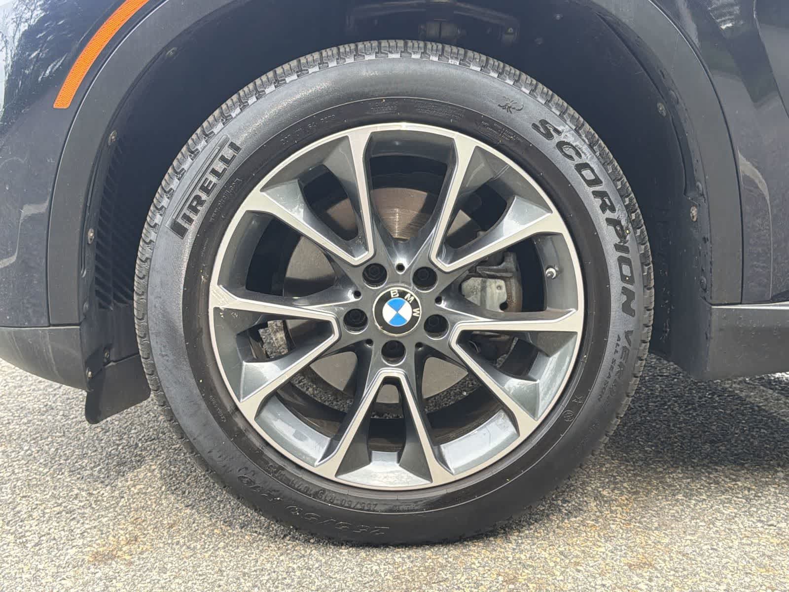 Thumbnail: 2015 BMW X5 - 16