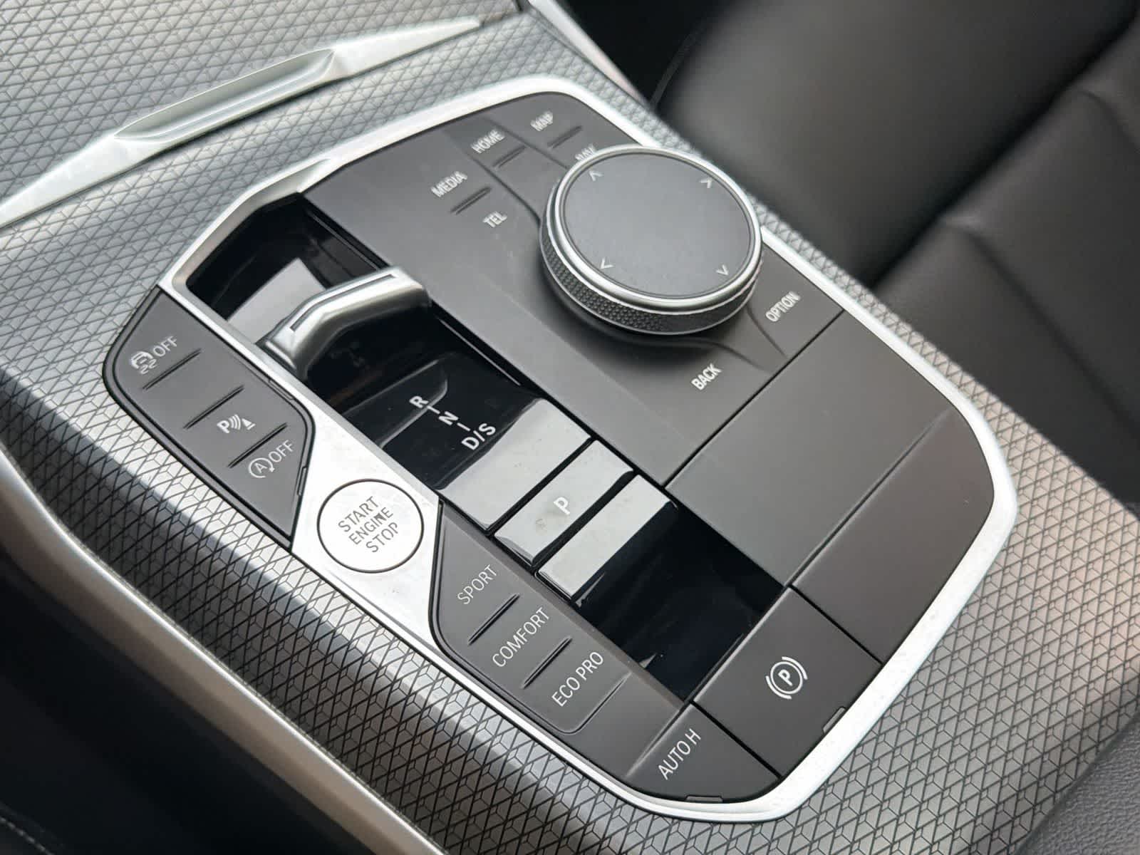 Thumbnail: 2023 BMW 3 Series - 25