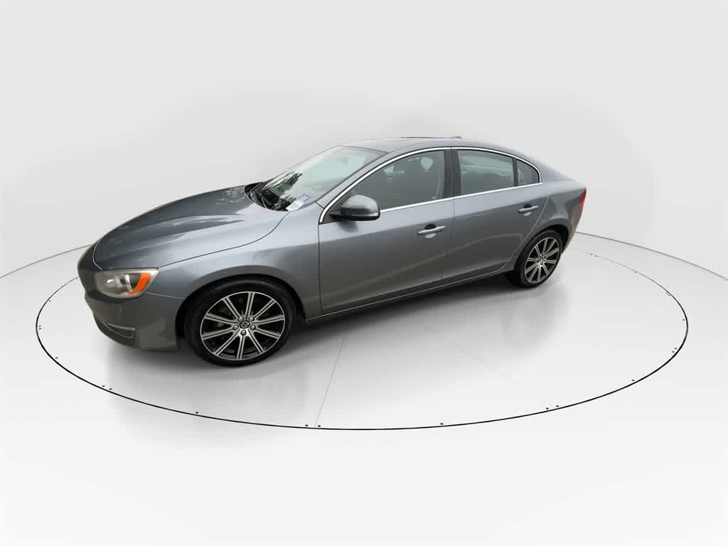 Thumbnail: 2018 Volvo S60 - 5