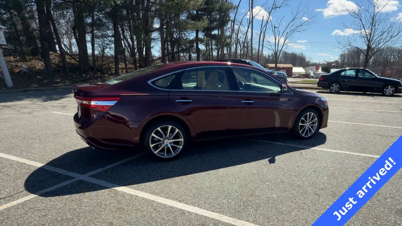 Thumbnail: 2015 Toyota Avalon - 8