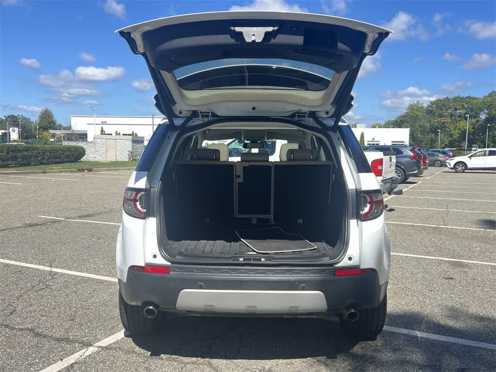 Thumbnail: 2018 Land Rover Discovery Sport - 27