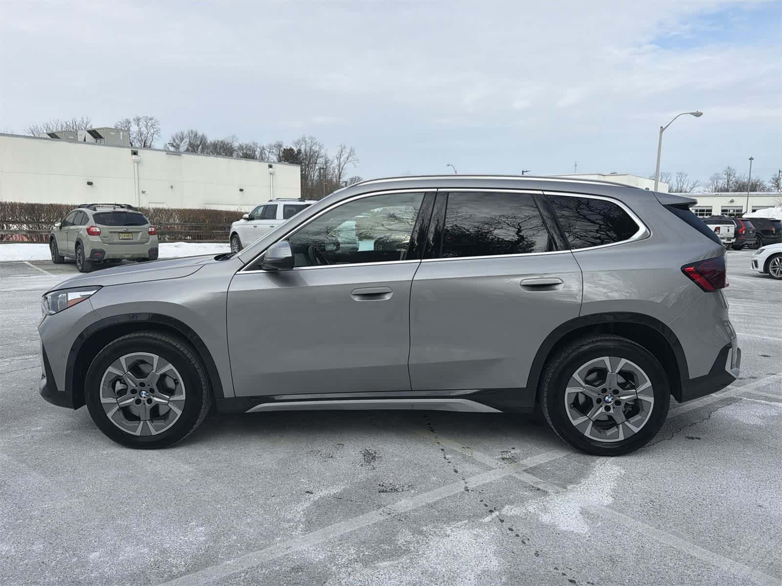 Thumbnail: 2025 BMW X1 - 11