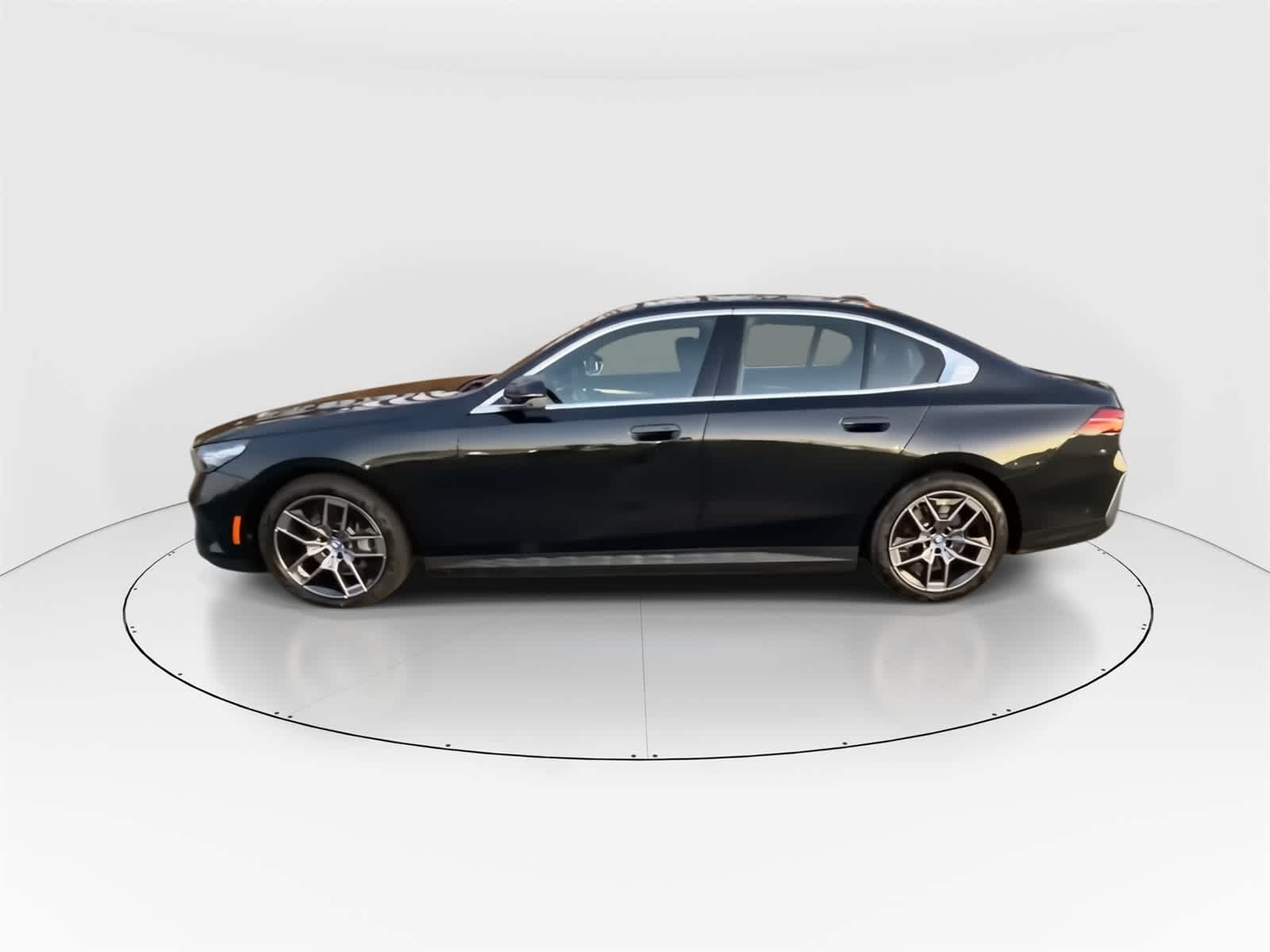 Thumbnail: 2025 BMW i5 - 6