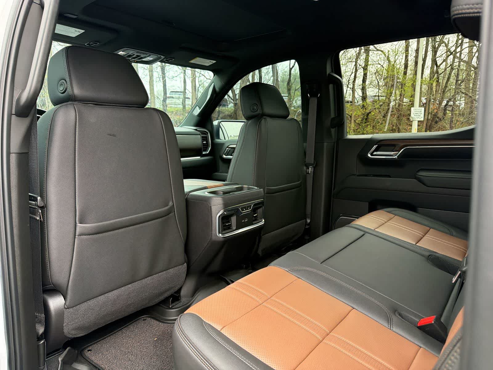 Thumbnail: 2024 Chevrolet Silverado 1500 - 20