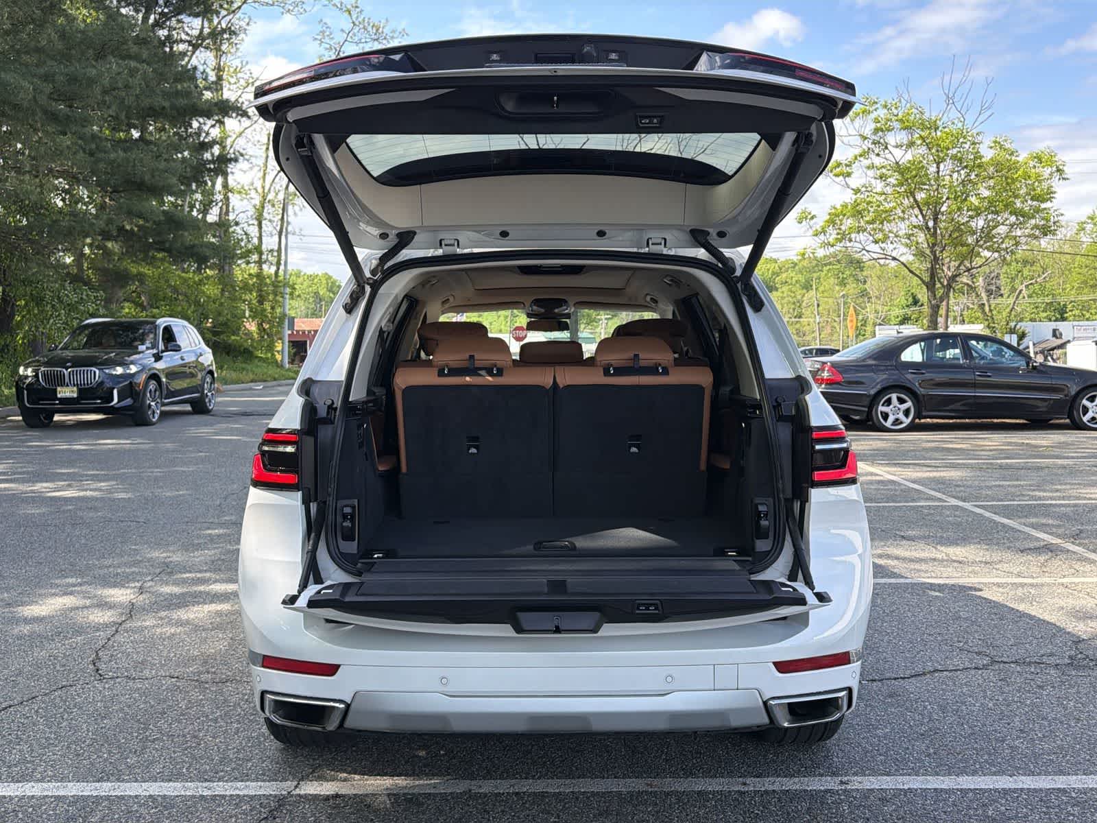 Thumbnail: 2023 BMW X7 - 26