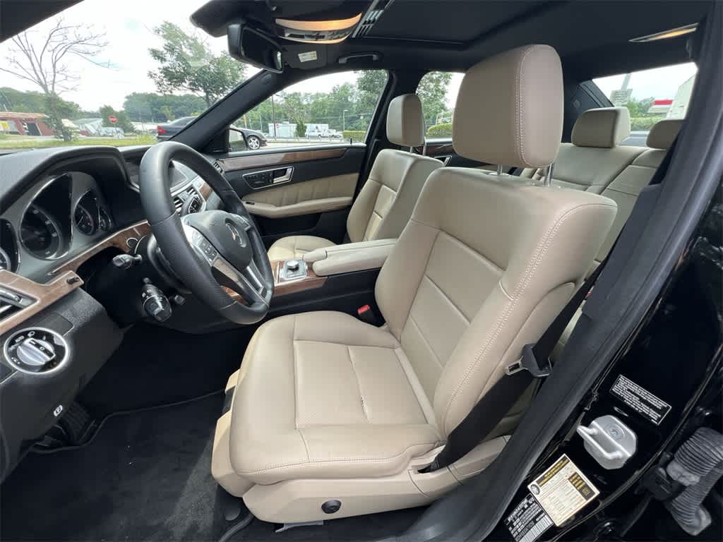 Thumbnail: 2013 Mercedes-Benz E-Class - 19